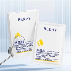 Drėkinanti veido kaukė